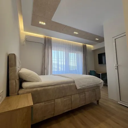 Apartman Ema *