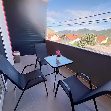 Ema Apartman